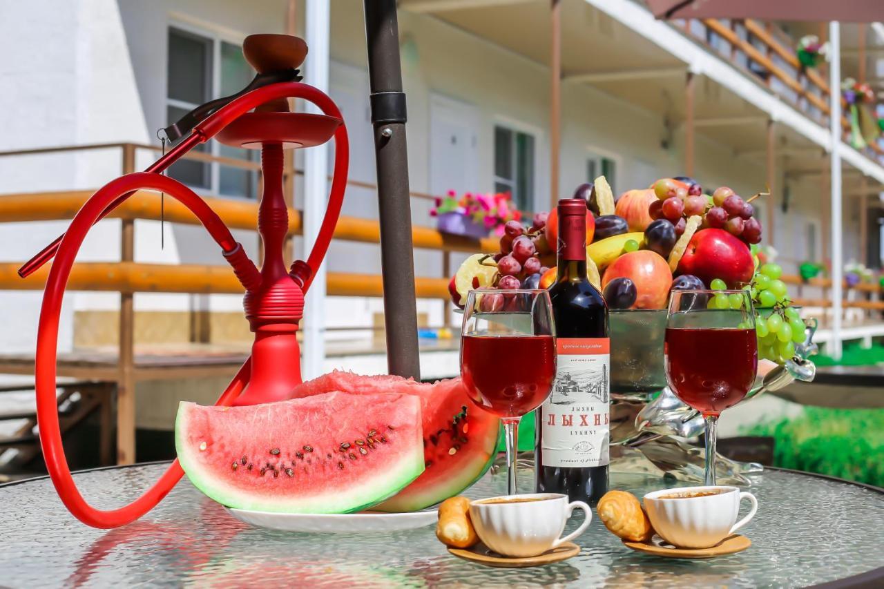 Abkhazia Tali Hotell Sukhumi Exteriör bild