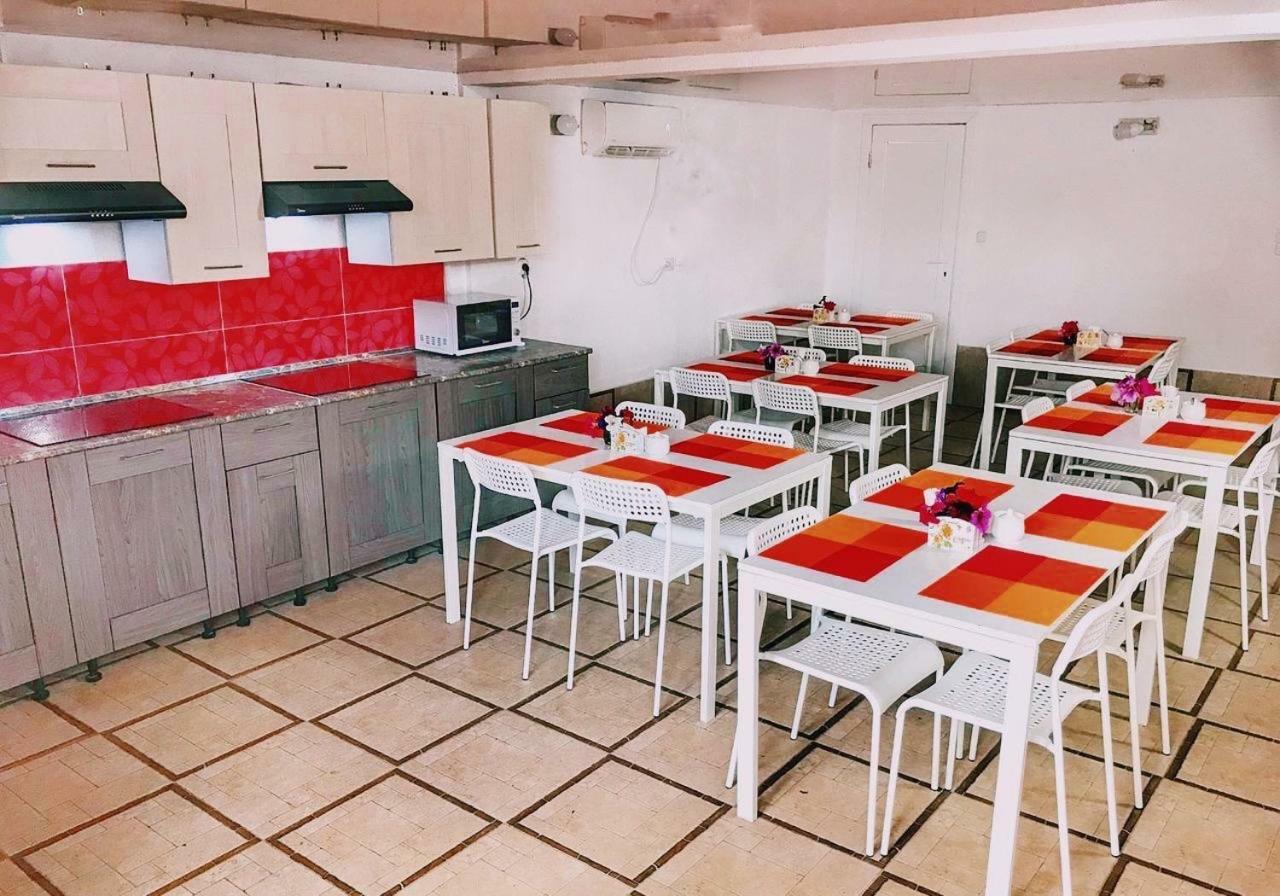 Abkhazia Tali Hotell Sukhumi Exteriör bild